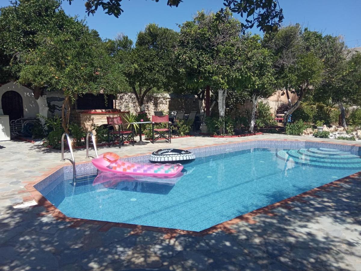 Εlegant Villa Liakos Pigí Exteriér fotografie